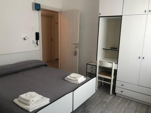 Hotel Oria ريميني المظهر الخارجي الصورة
